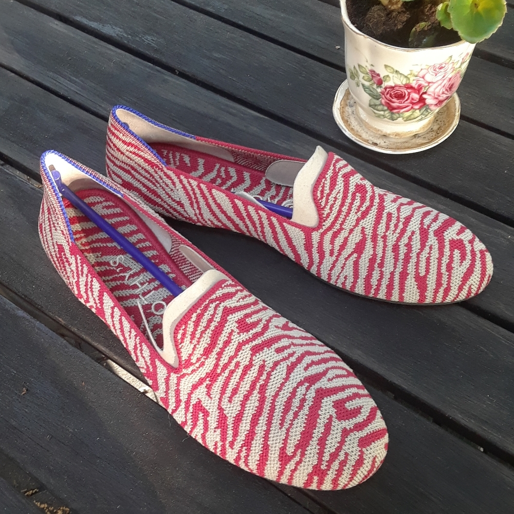 Red Zebra Rothy's size 8
